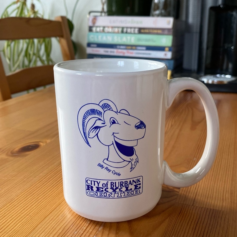 NWOT Burbank Recycle Center Mug